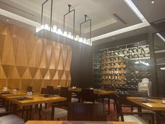 -上海西藏大厦万怡酒店Momo Cafe(徐汇店)