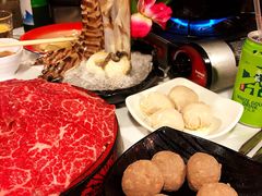 -鲜入围煮花胶鸡海鲜火锅