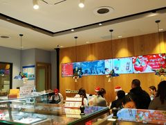 -巴黎贝甜(大宁国际商业广场店)