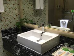 -维也纳酒店(广州番禺市桥地铁站店)