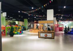 点击看大图 -塔塔王国·主题儿童游乐园(奥城商业广场店)
