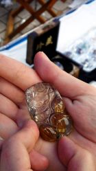 开价2800的钛金弥勒雕件-东海水晶大集