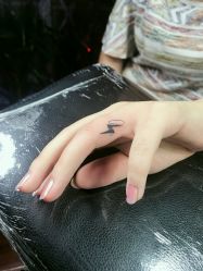 -SNOW TATTOO STUDIO