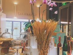 自助取餐区-EVERNAKED裸蛋糕(SOHO天山店)