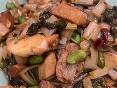 爆腌菜边笋肉片-虎哥私房菜(馒头山店)