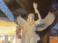 -暴风岛沉浸式体验馆(百联世纪店)