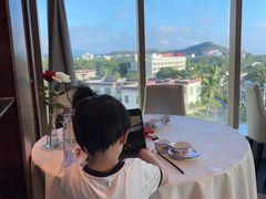 -日落吧·海景咖啡厅·餐酒吧·鸡尾酒·下午茶·乐队表演·浪漫夕阳·三亚文华东方酒店