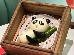 熊猫抱竹包-眉州东坡·熊猫主题餐厅(枫蓝店)