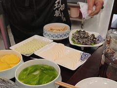 -楼外楼大刀肉传统火锅居(幸福街店)