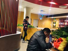 -麦当劳(展览路店)