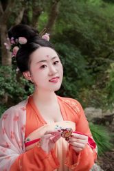-盘子女人坊生日照·摄影馆(浦东店)
