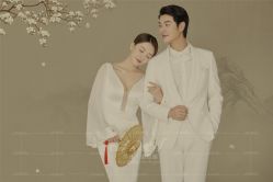 -易摄影婚纱摄影工作室