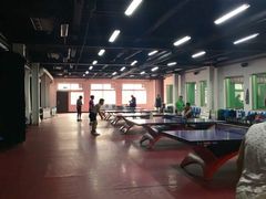 -健龙森俱乐部·游泳·健身·羽毛球综合体育馆