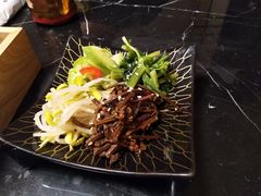 -山川小町·极番烧肉(新地假日广场店)