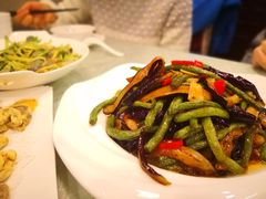 长豆角烧茄子-黄家饺子东北特色菜馆(湖滨商业街店)
