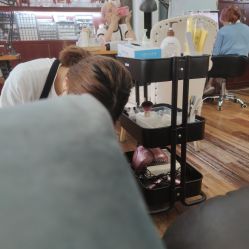 -花岐款式专研健康美甲沙龙