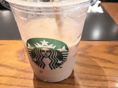 -星巴克(上海虹桥新天地二店)