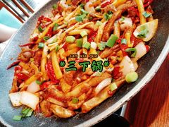 -唐师傅湘西名菜馆(武陵路店)