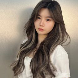 -苏豪美发S A L O N烫发染发