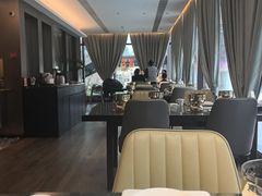 -海鲨湾海鲜会馆(百家湖1912店)