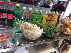 -百品聚旋转火锅(万德庄店)