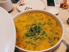 -渔语鱼酸菜鱼新川菜(来福士店)