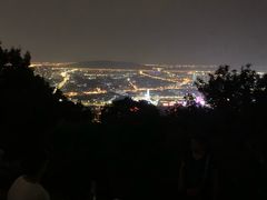 -灵岩山风景区