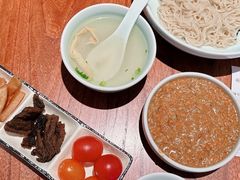 -裕兴记•蟹黄面馆(人民广场店)