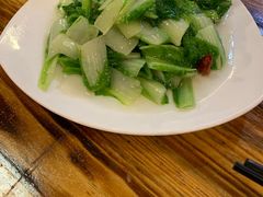 清炒小白菜-小锅巴纳西餐厅