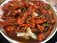 -茸梅路右拐龙虾-农家菜(松江店)