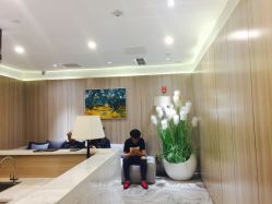 点击看大图 前台-CE·专业蛋白•羽毛接发·潮色烫染品牌店