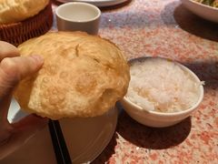 樱桃空心糖酥饼-红樱桃·欢乐餐厅(太原里店)