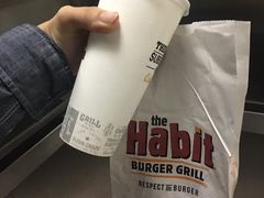 -The Habit Burger Grill 哈比特汉堡(复兴soho店)
