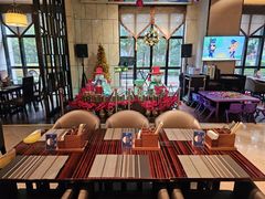 -广州万富希尔顿酒店·感趣自助餐厅·金秋蟹宴生蚝海鲜刺身烧烤