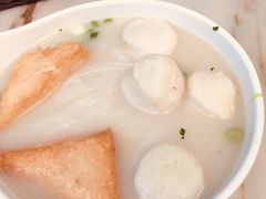 鱼丸河粉-翠华餐厅(香港国际机场店)