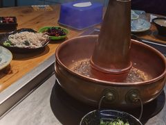 -洞庭洲·防空洞火锅·铜锅涮肉·烧烤(新百广场店)