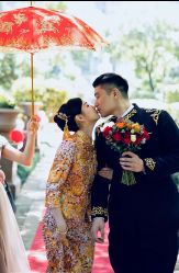 -So Shine 婚纱礼服·喜妈妈喜婆婆礼服馆(北外滩店)