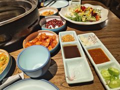 -明洞阿姨·韩式酱蟹烤肉·创意料理(三元桥店)