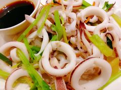 白灼鲜鱿鱼-吉香碳烤生蚝(仙霞路店)