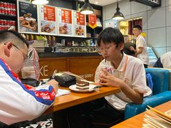 -西西弗书店&矢量咖啡(壹方购物中心店)