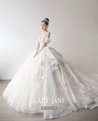 -Lady  Jane高端婚纱礼服馆