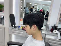 -尤司男士国潮理发馆