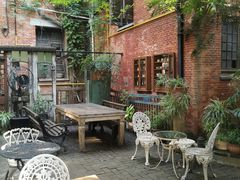 -古董花园(思南路42弄小区店)