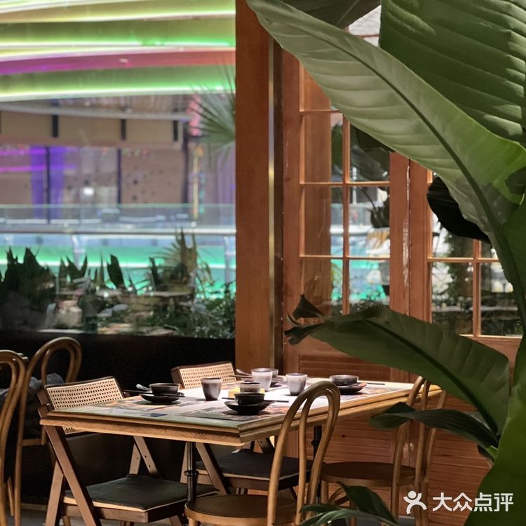 这一口泰式街头辣炒，太讨成都人喜欢了！