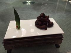 老上海熏鱼-世博源公馆·本帮融合菜·主题包厢·江景餐厅