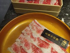 -牛YO寿喜烧·铁板烧和牛火锅自助(市府恒隆店)