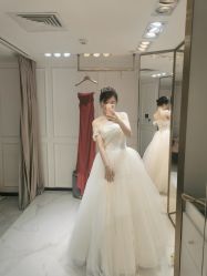 点击看大图 -GRACE KELLY婚纱与礼服(北京店)