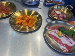 -哈哈碳都·牛肋条无限自助烤肉(台江万达店)