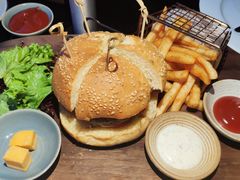 -自然食集西餐厅(泰晤士小镇店)