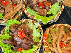 -湊湊火锅·茶憩(南京东路悦荟店)